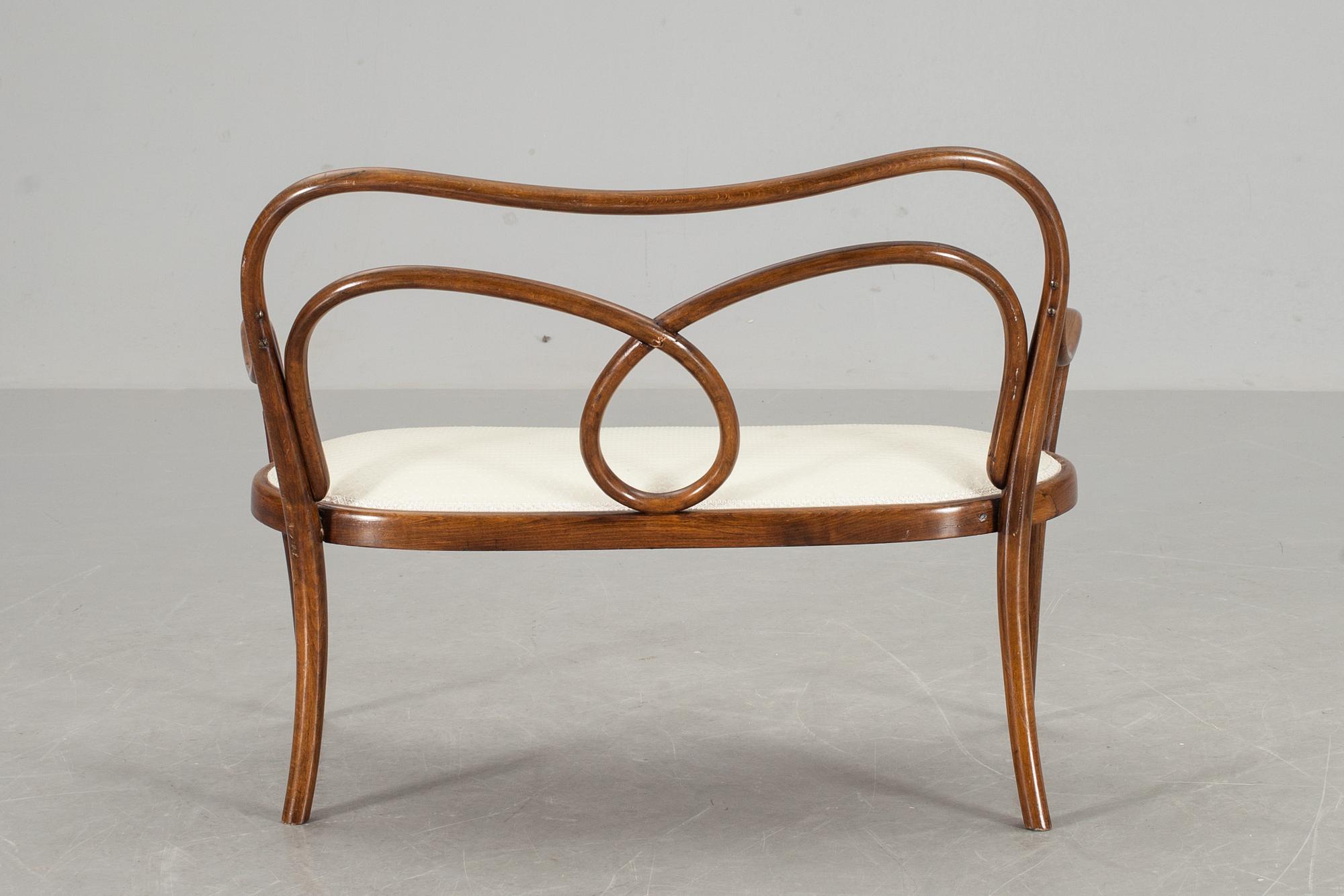 BARNSOFFA, Thonet typ, 1900-talets början.