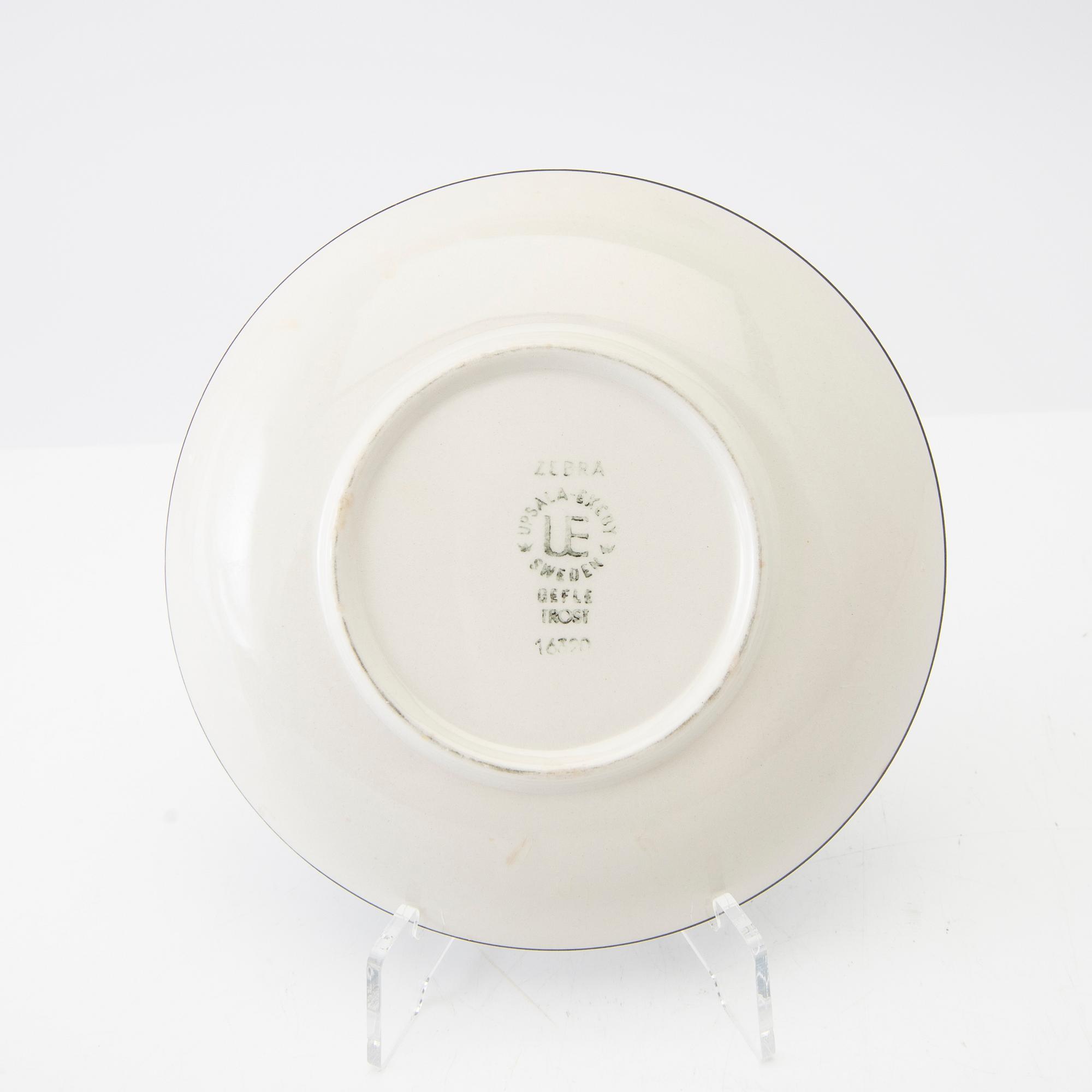 Eugen Trost, tekoppar 19 st "Zebra" Uppsala Ekeby/Gefle flintgods 1900-talets andra hälft.