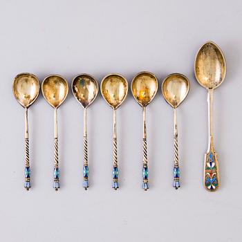 KAFFESKEDAR 6+1, emalj och silver, Ryssland ca 1900.