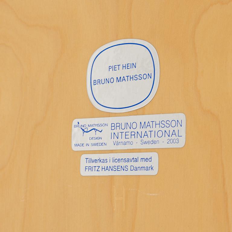 Bruno Mathsson & Piet Hein, bord, "Superellips", Bruno Mathsson International AB, Värnamo, 2003.