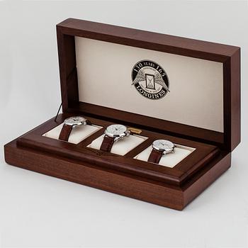 LONGINES, Set of 3 Watches, Limited edition No. 920/1000, 1997.