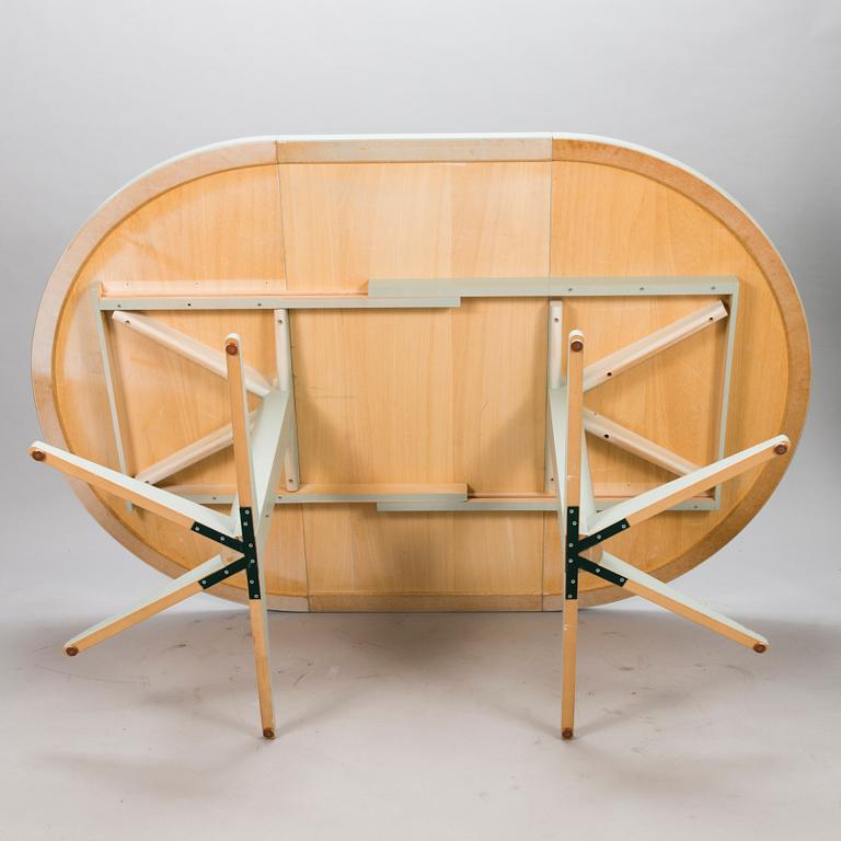 OLOF OTTELIN, DINING TABLE, "Rondo", manufacturer Keravan Puusepäntehdas, Stockmann, 1980s.