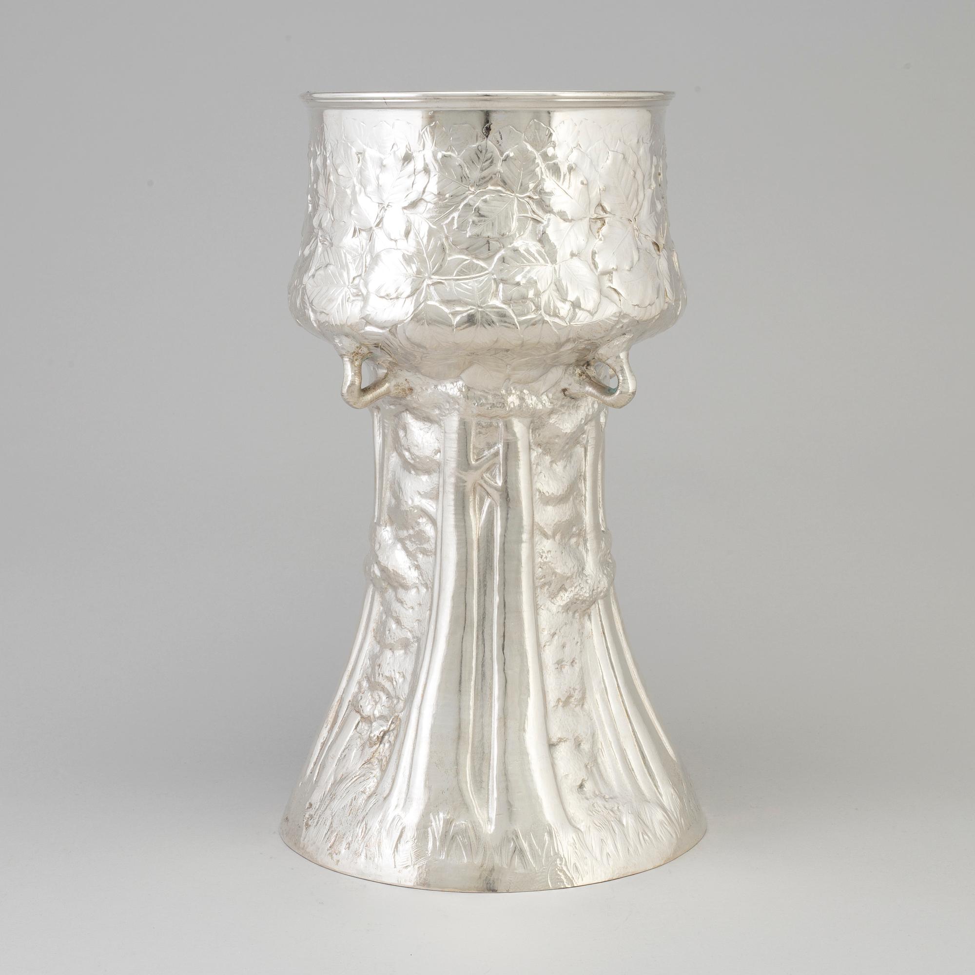 EMIL O MÖLLER, större pokalvas, silver, jugend, Malmö, 1908.
