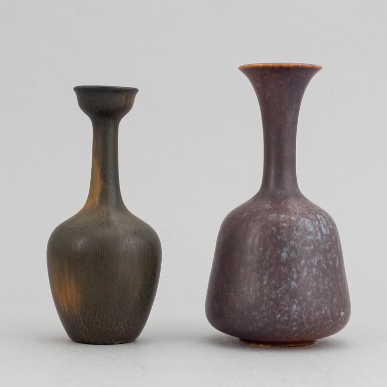 Gunnar Nylund, a set of five stoneware vases, a jug and a bowl, Rörstrand, 1950's/1960's.