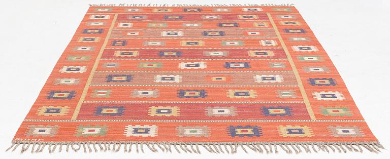 Märta Måås-Fjetterström, a carpet, 'Röd grön äng', flat weave, ca 299 x 206 cm, signed AB MMF.