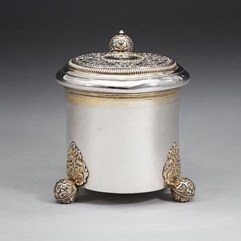 A Swedish 18th century parcel-gilt tankard, marks of Herman Hermansson, Göteborg 1725.