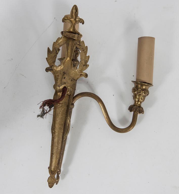 VÄGGLAMPETTER, ett par, mässing, gustaviansk stil, 1900-talets mitt.
