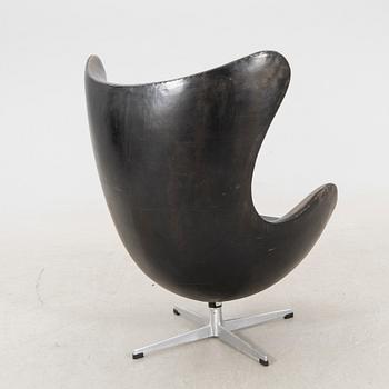 Arne Jacobsen, a leather "Ägget" armchair from Fritz Hansen Denmark later part of the 20th century.