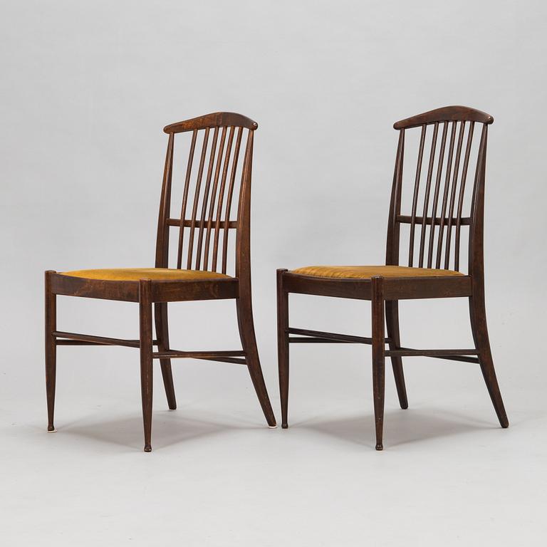 Kerstin Hörlin-Holmquist, A set of six Charlotte chairs with a dining table by Asko, Finland, 1970s.