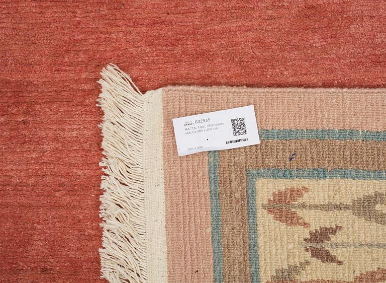 MATTA, Tibet, 1900-talets slut. Ca 289 x 206 cm.