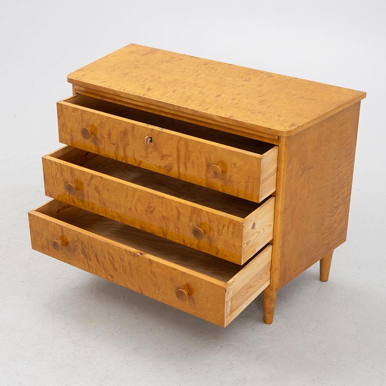 A chest of drawers, 1930's/40's.