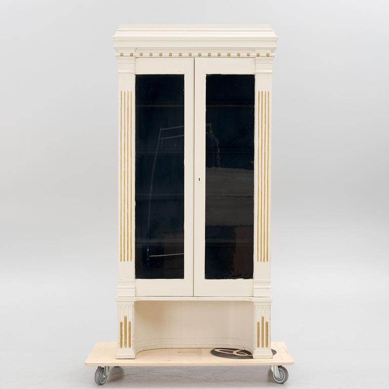 Display cabinet, Empire style, late 19th century.