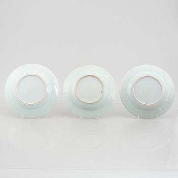 Seven blue and white export porcelain plates, China, Qing dynasty, 18th century.