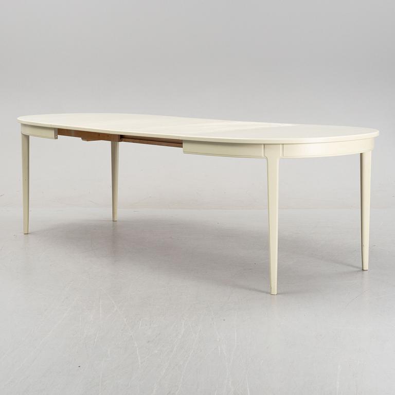 Carl Malmsten, a 'Herrgården' dining table and a set of four 'Vardags' chairs, second half of the 20th Century.