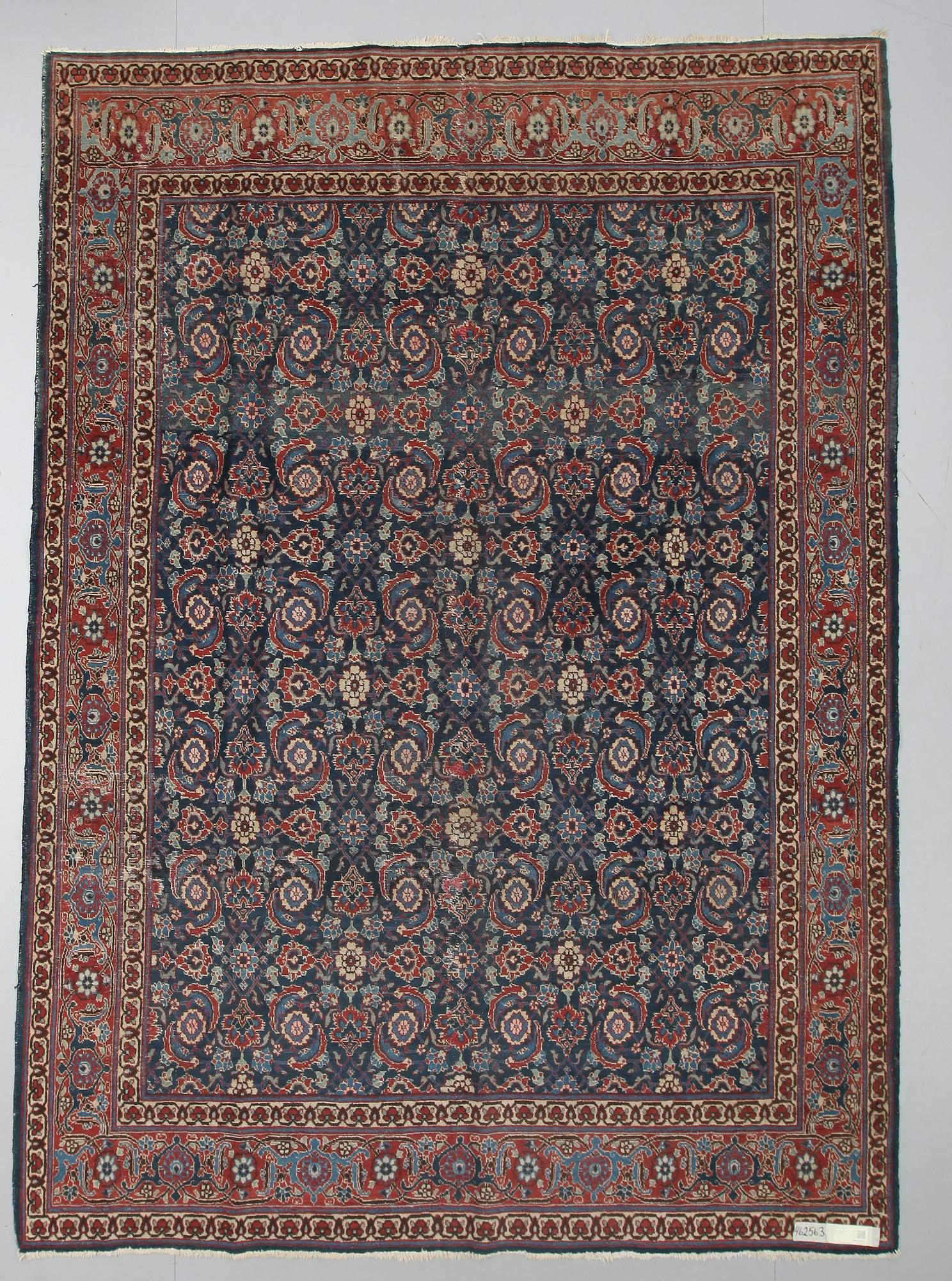 MATTA, orientalisk, semiantik, ca 325 x 235 cm.