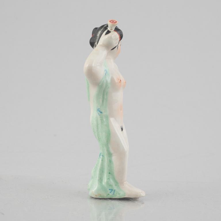 Two Chinese erotic porcelain figures, first part of the 20th century.