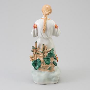 A SOVJET PORCELAIN FIGURE. second half of the 20th century.