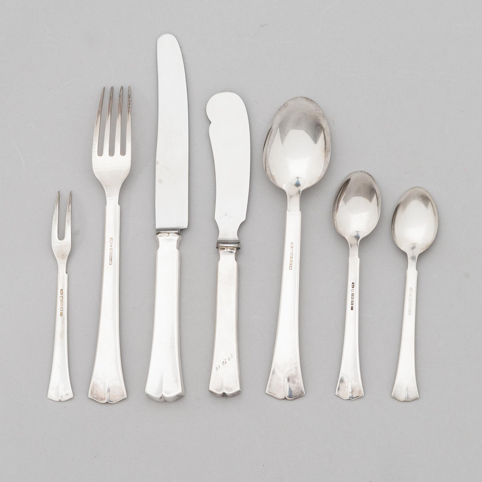 A 39-piece set of 'Jousi' (Bow) silver cutlery, Kultakeskus, Hämeeninna 1953-1966.