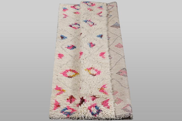 A carpet, Morocco, Berber, ca 266 x 177 cm.