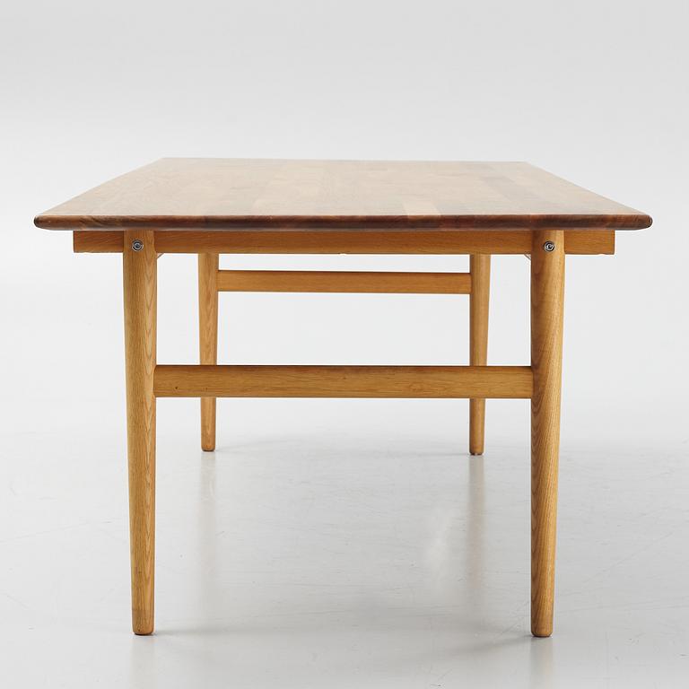 Hans J. Wegner, A 'CH-327' dining table for Carl Hansen & søn, Denmark.