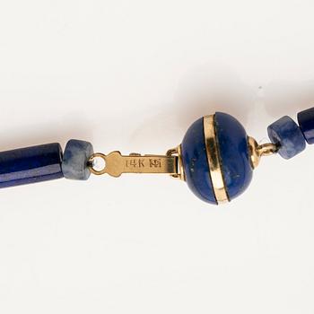 Necklace, lapis lazuli, gold and pearl.