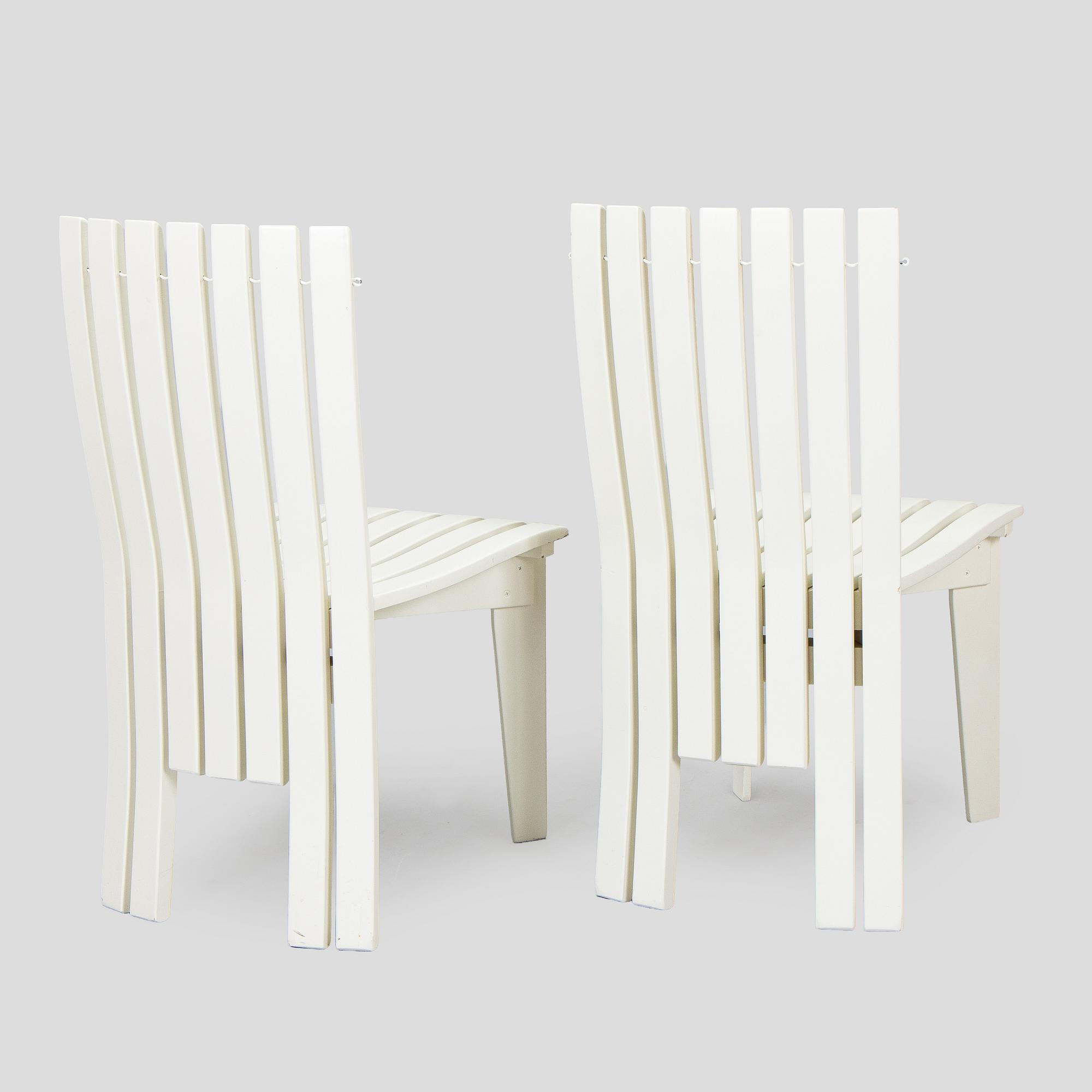 Alvar & Aino Aalto, ”Aurinko”-sarjan pöytä, O.Y. Huonekalu- ja Rakennustyötehdas A.B., 1900-luvun puoliväli, sekä, tuoleja, 4 kpl Artek 2000.