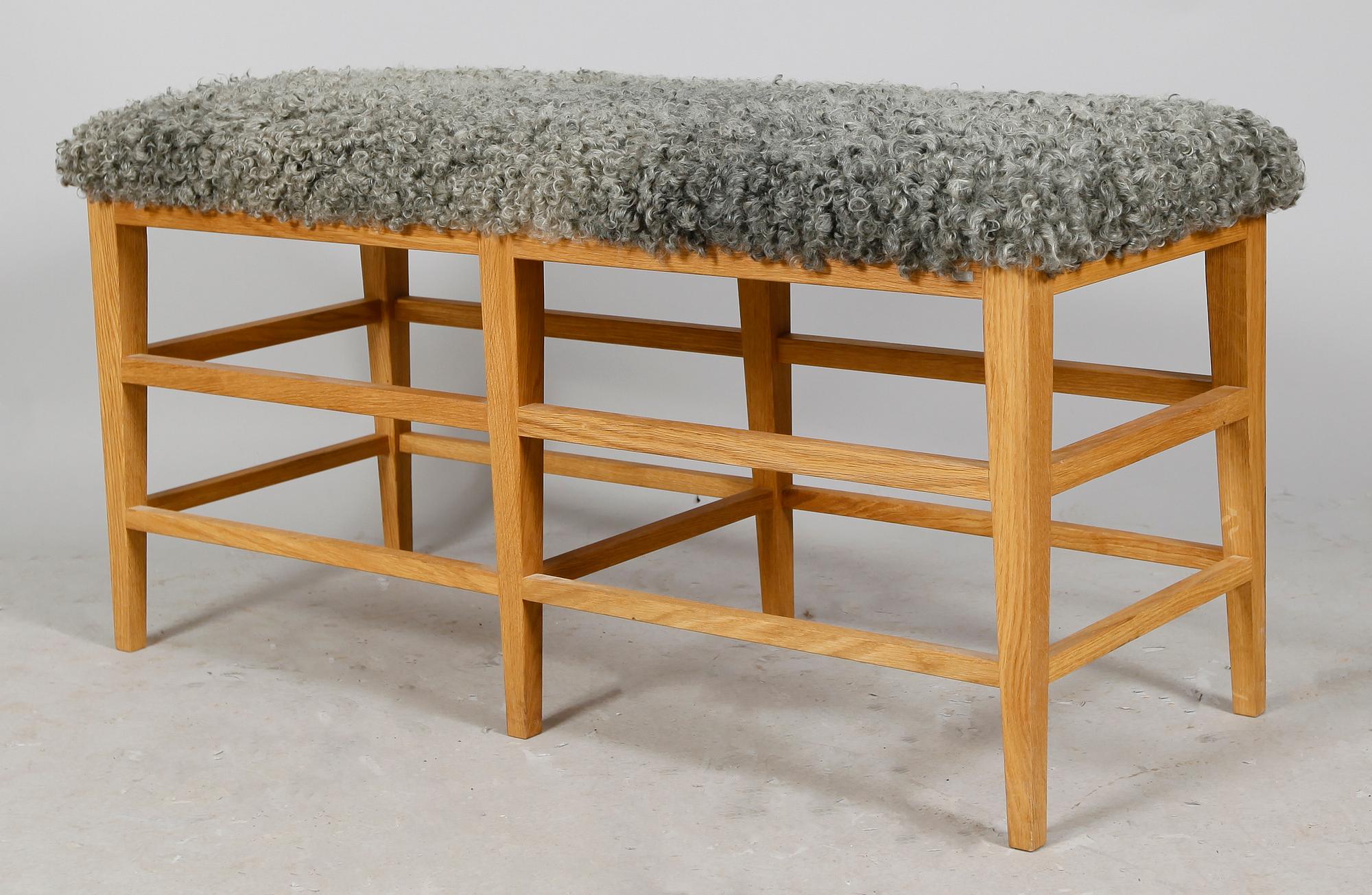 SITTBÄNK, G.A.D, signerad 2008.