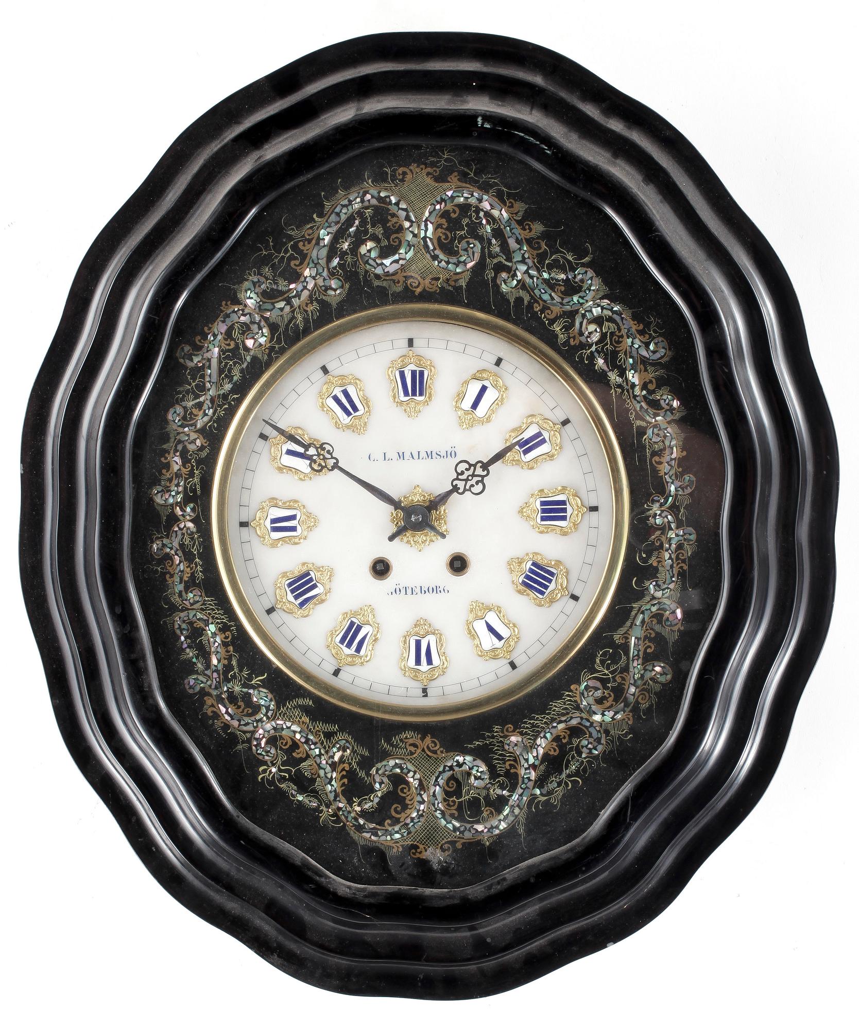 VÄGGKLOCKA, Leija, märkt C.L Malmsjö, Göteborg, 1800-talets andra hälft.