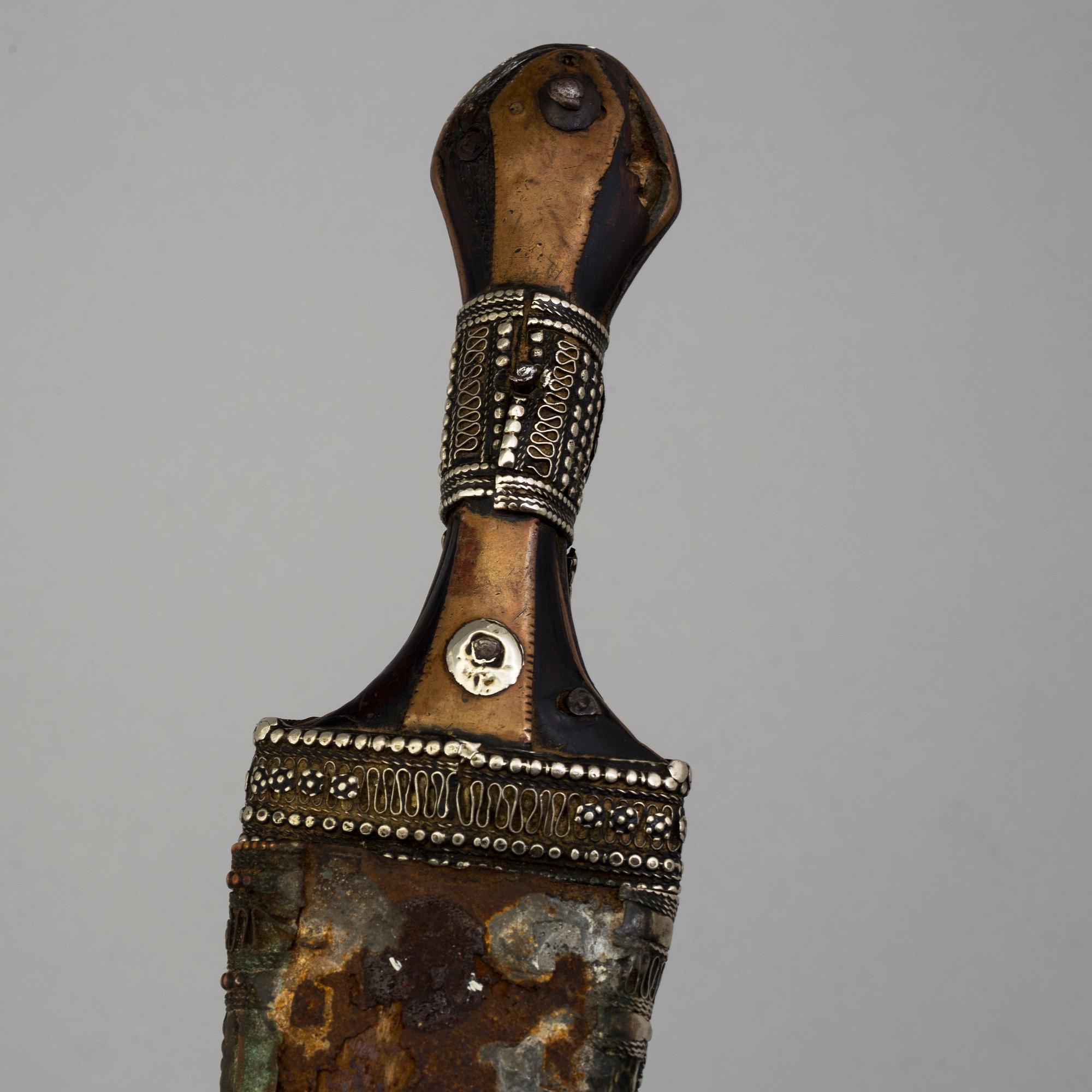 A Oriental Dagger from around year 1900.