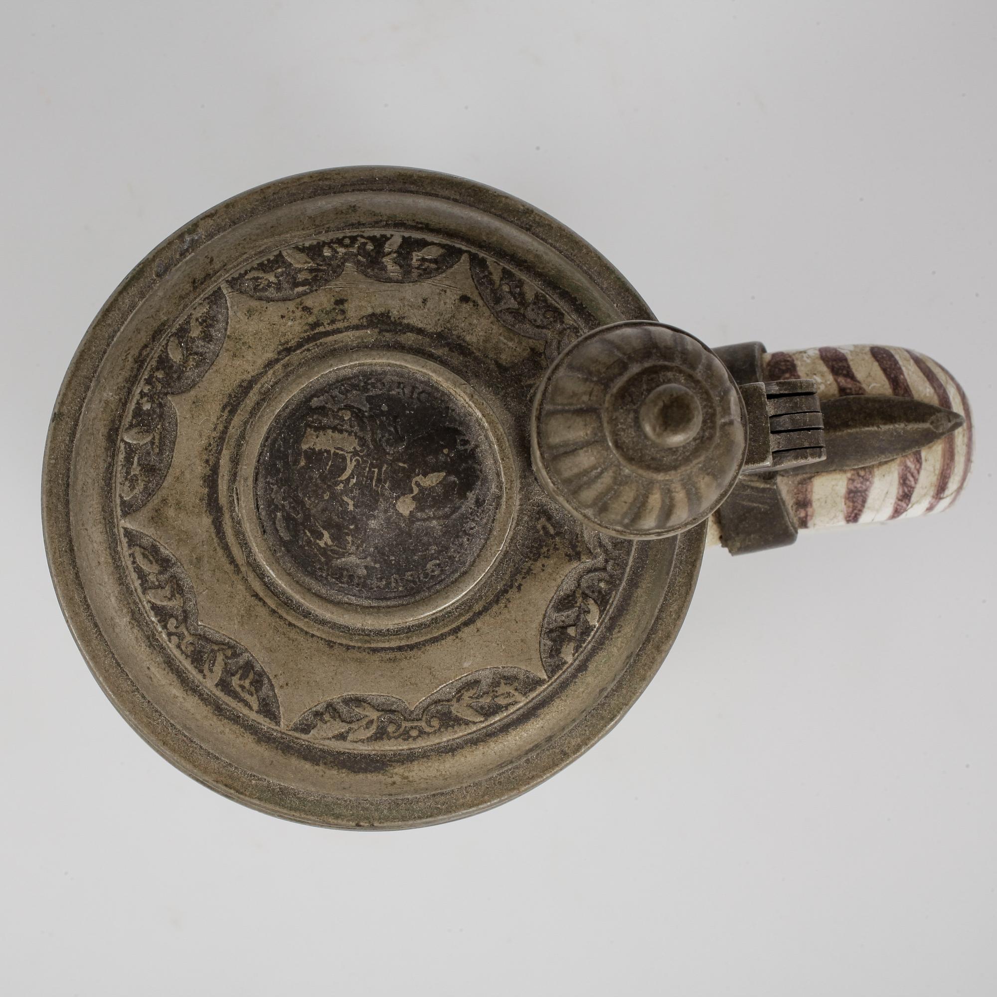 STOP, fajans, sannolikt Tyskland, 1700-talets första hälft.