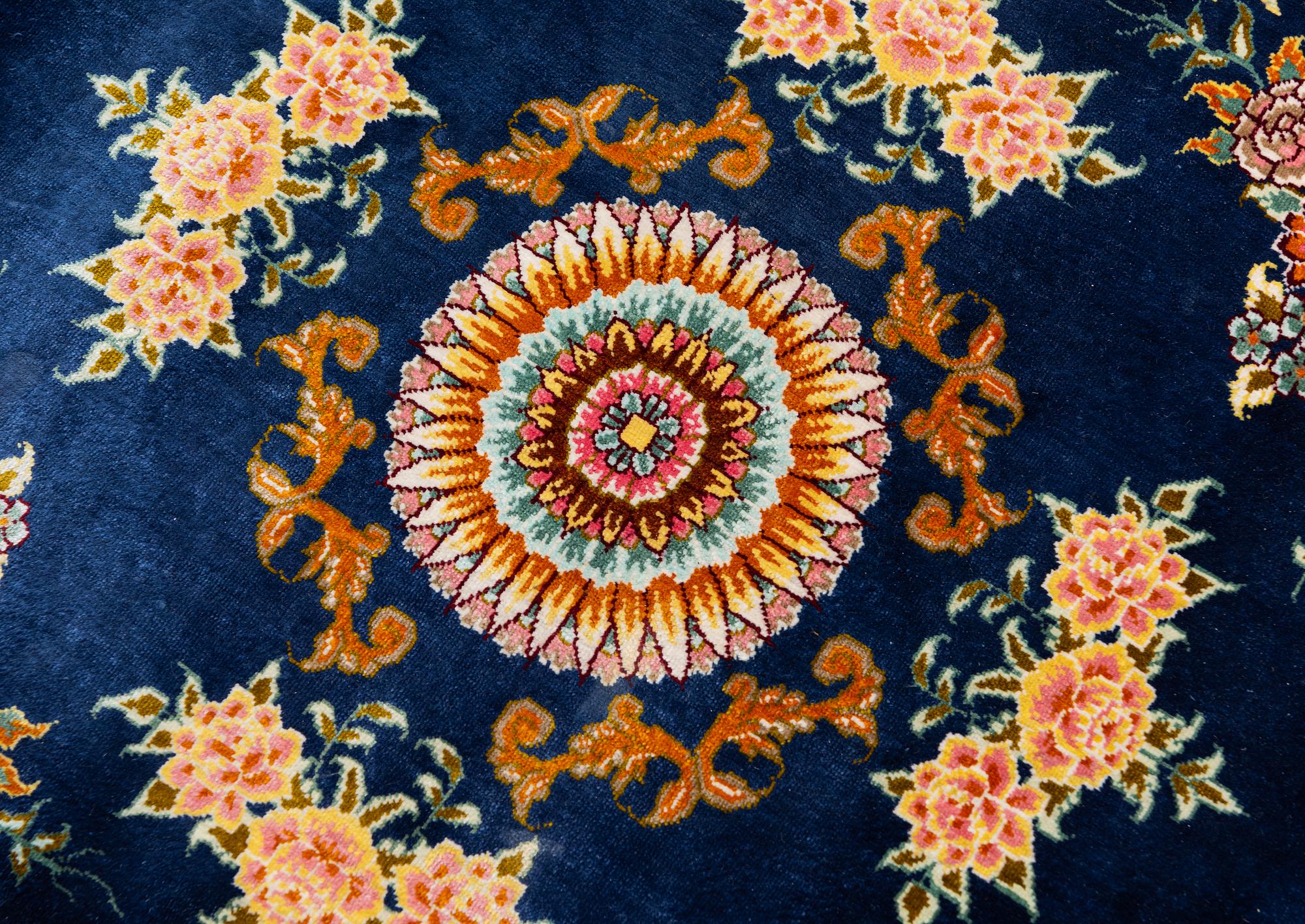 Carpet, silk, approx. 59 x 50 cm.