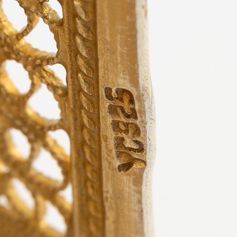 Yvone Christa, armring, förgyllt silver, med genombruten dekor.