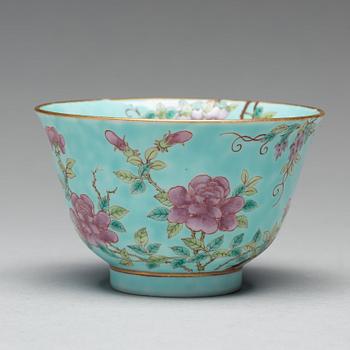 A wisiteria cup, late Qing dynasty with Guangxu's four character mark.