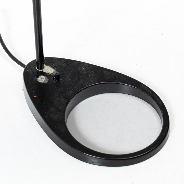 Arne Jacobsen, bordslampa, "AJ", Louis Poulsen, Danmark.