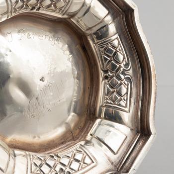 A French silver teapot, Paris, after 1832.