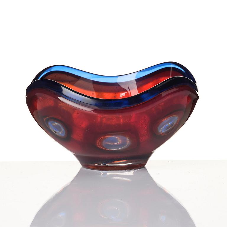Sven Palmqvist, a ravenna glass bowl, Orrefors, Sweden, 1957, no 1118.