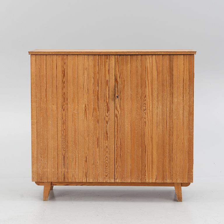 Göran Malmvall, a cabinet model "810", Karl Andersson & Söner, Huskvarna, 1950s.