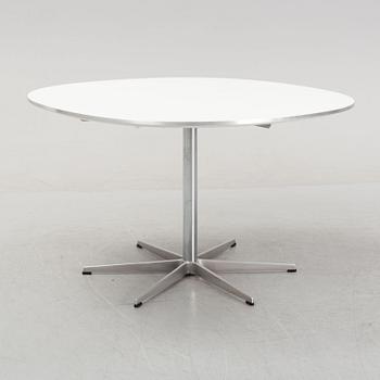 Arne Jacobsen, Bruno Mathsson & Piet Hein, a 'Supercircular' dining table from Fritz Hansen, designed 1968.