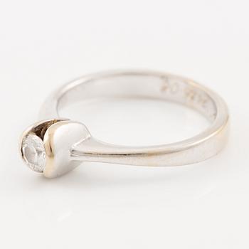 Ring, 18K white gold with a brilliant-cut diamond.