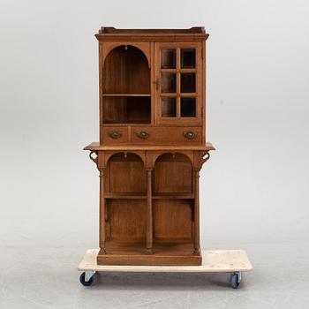 Skåp, jugend, 1900-talets början.