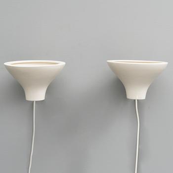 JUKKA KORPIHETE, vägglamppor, ett par, tillverkare Byrolights, 2006.