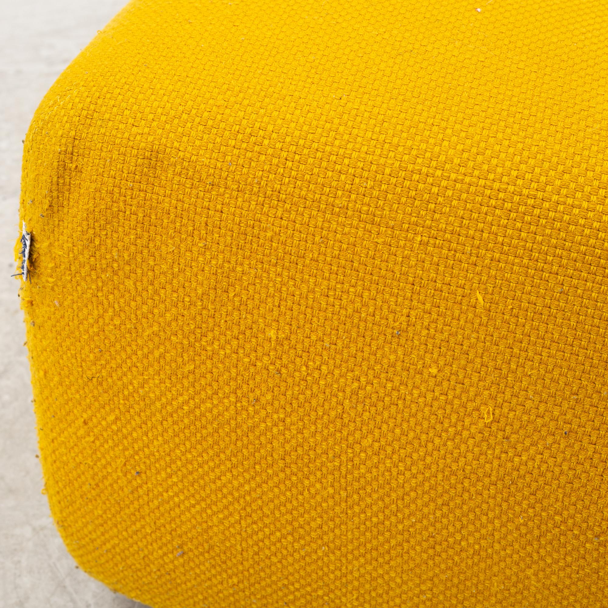 Patricia Urquiola, pall/sittpuff "Tufty Time" för B&B Italia, Italien.