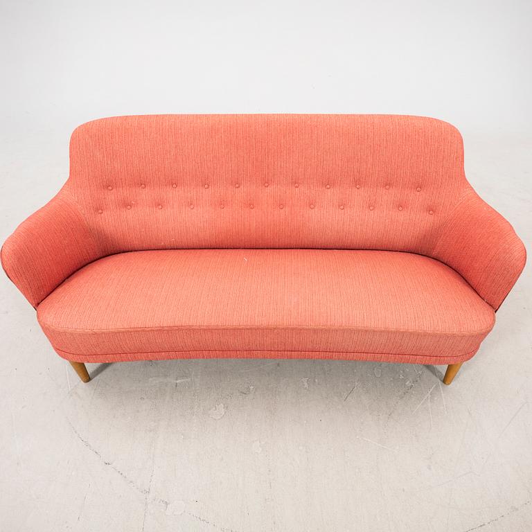 Carl Malmsten,  a Samsas sofa.