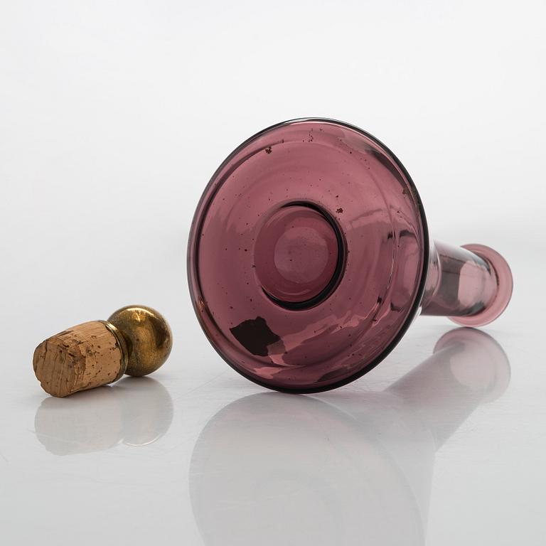 Tapio Wirkkala, karahvi, tilaustyö, signeerattu Tapio Wirkkala. Iittala/Kultakeskus, 1960-luku.