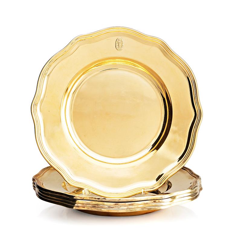 A set of five Austrian gilded silver plates, mark of Josef Carl Klinkosch, Vienna 1886-1922.