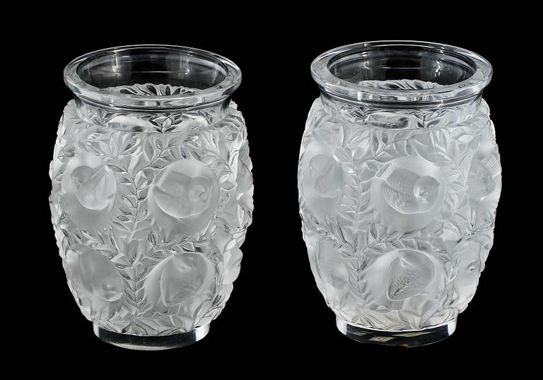 VASER, ett par, glas, "Bagatelle", Lalique, sign.