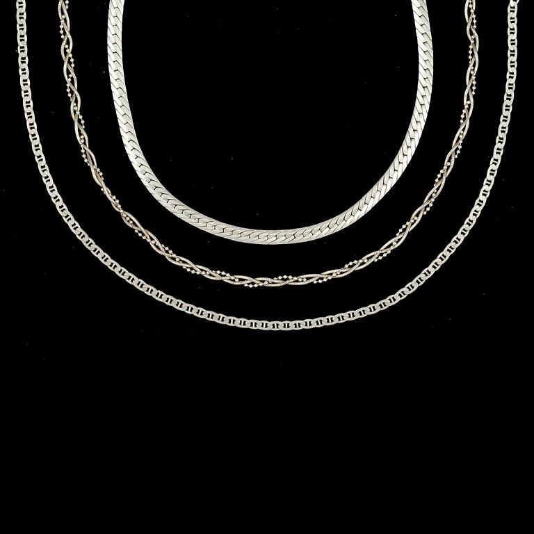 HALSKEDJOR OCH ARMBAND, 3+2st, silver. Tot vikt 71 gram.