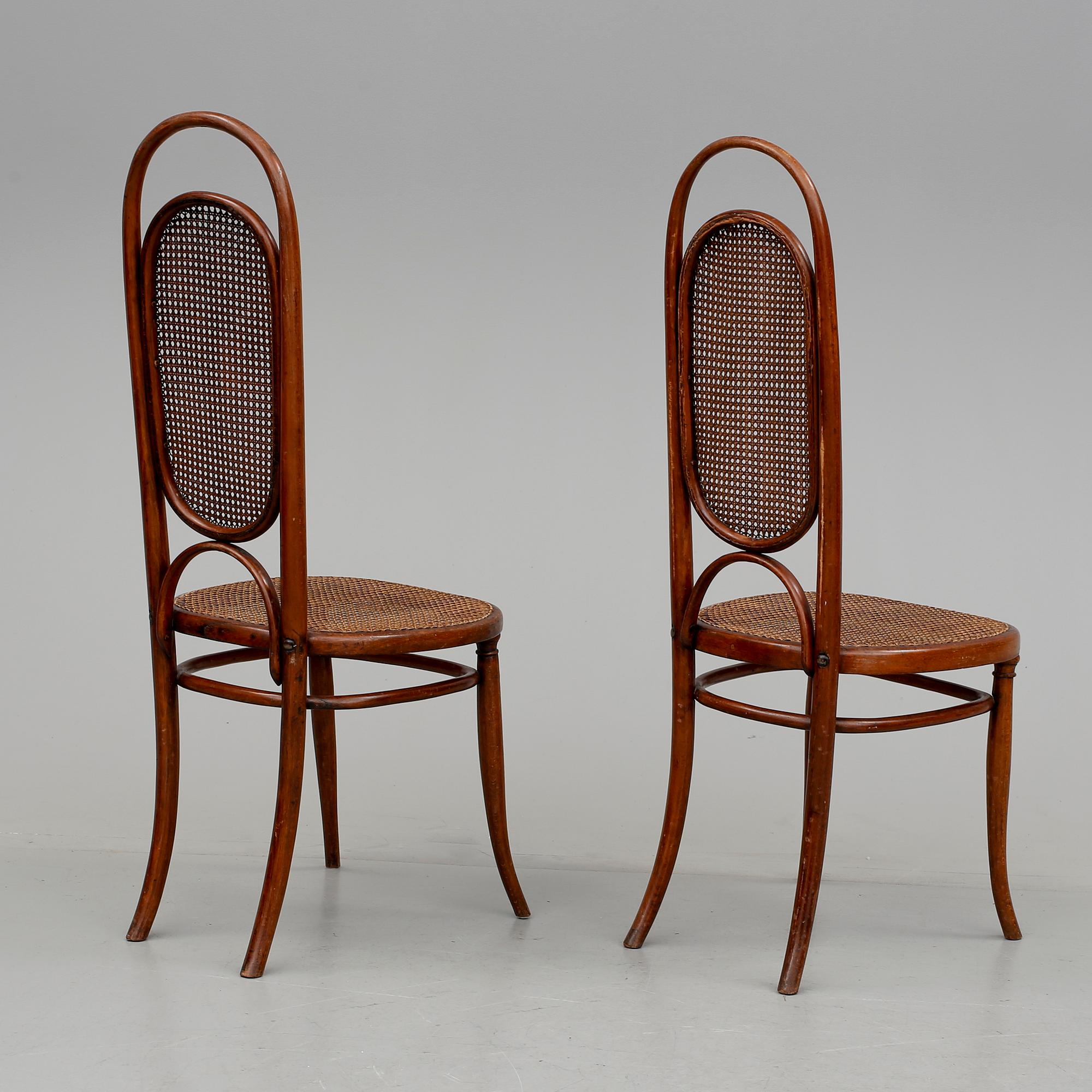 STOLAR, ett par, Thonet, omkring 1900.