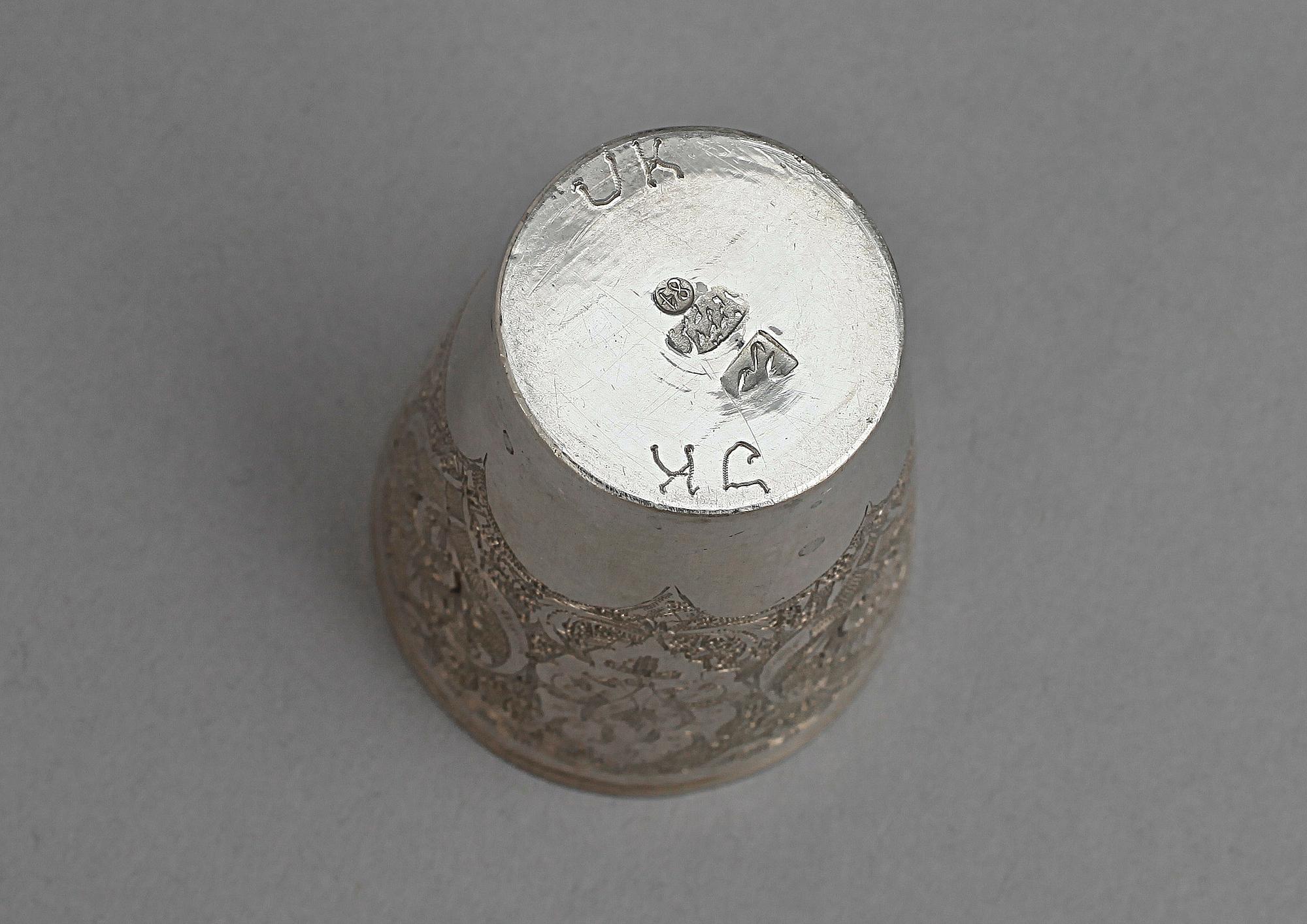 VODKABÄGARE, 6 st, silver. Sovjetryssland/Iran 1900-tal. Vikt 184 gr.