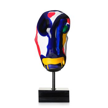 96. Bengt Lindström, a "Head I" sculpture, ed. 1/8, Berengo Studio, Murano, Italy.